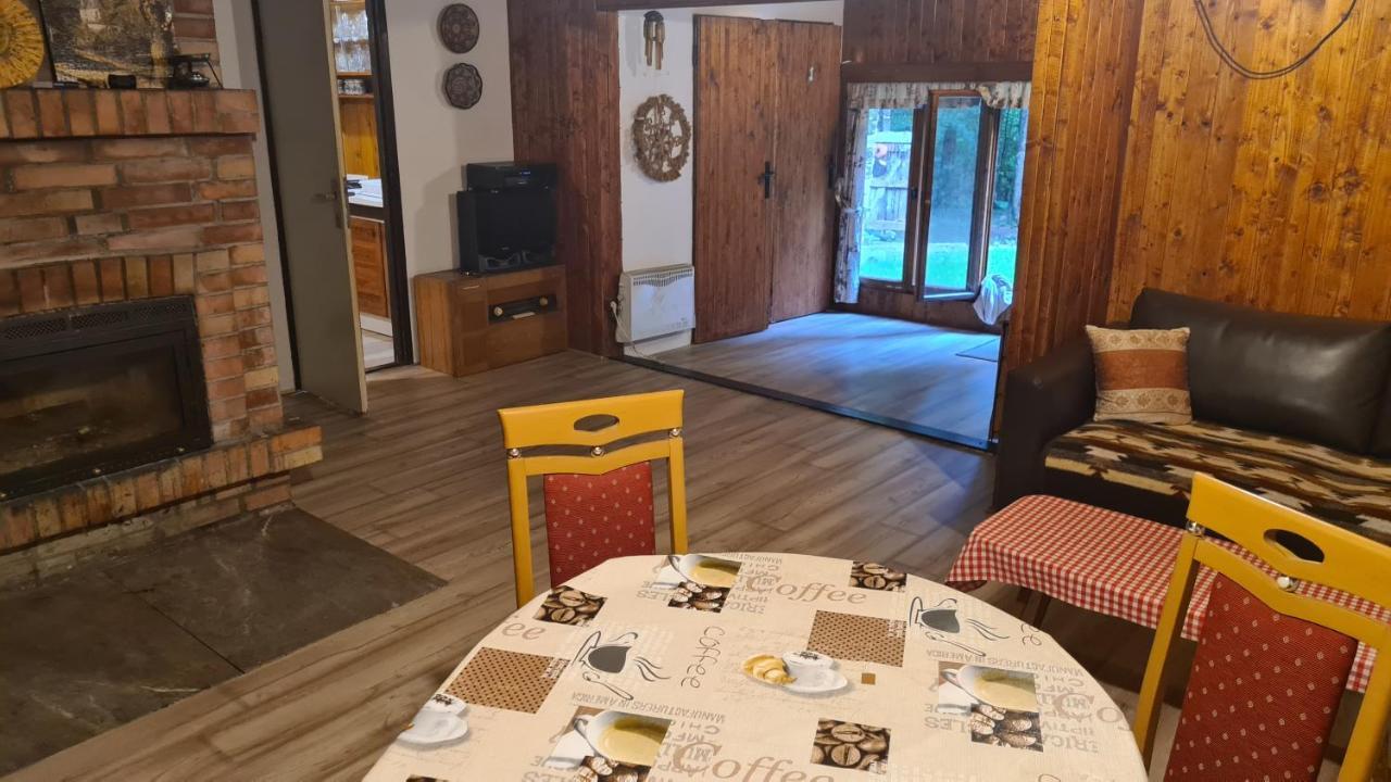 Slovak Cottage Near Bratislava In The Heart Of The Carpathians Modra Zewnętrze zdjęcie